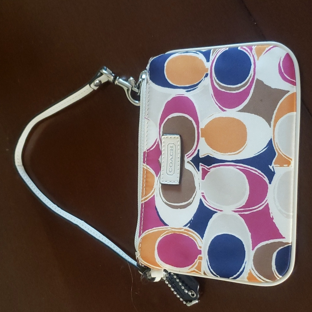 Small Coach wristlet